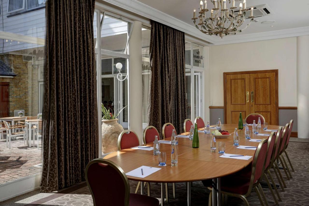 Best Western Ship Hotel Weybridge Buitenkant foto