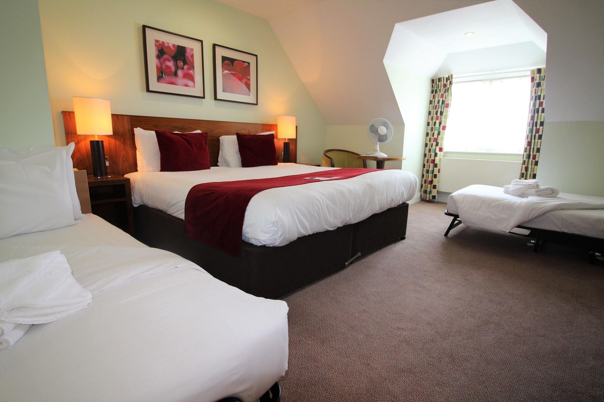 Best Western Ship Hotel Weybridge Buitenkant foto