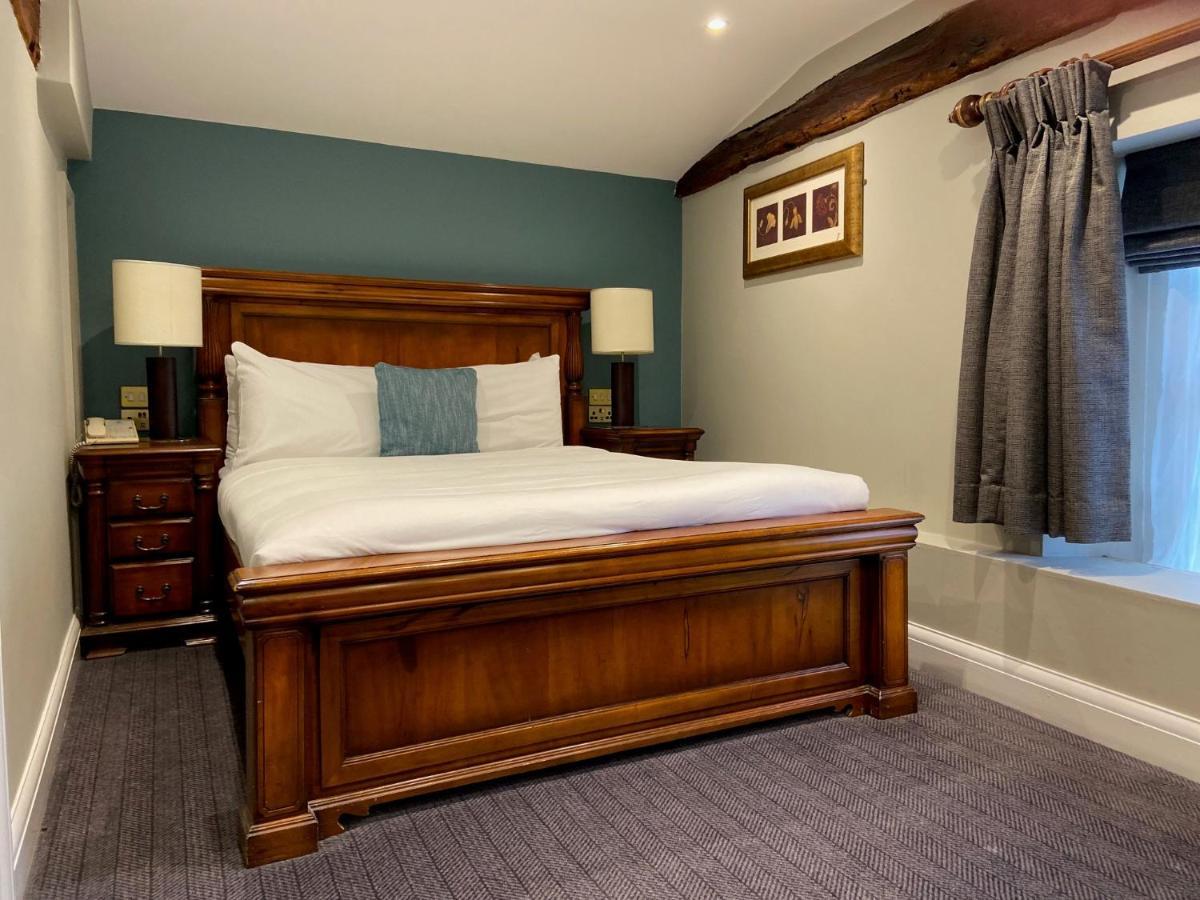 Best Western Ship Hotel Weybridge Buitenkant foto